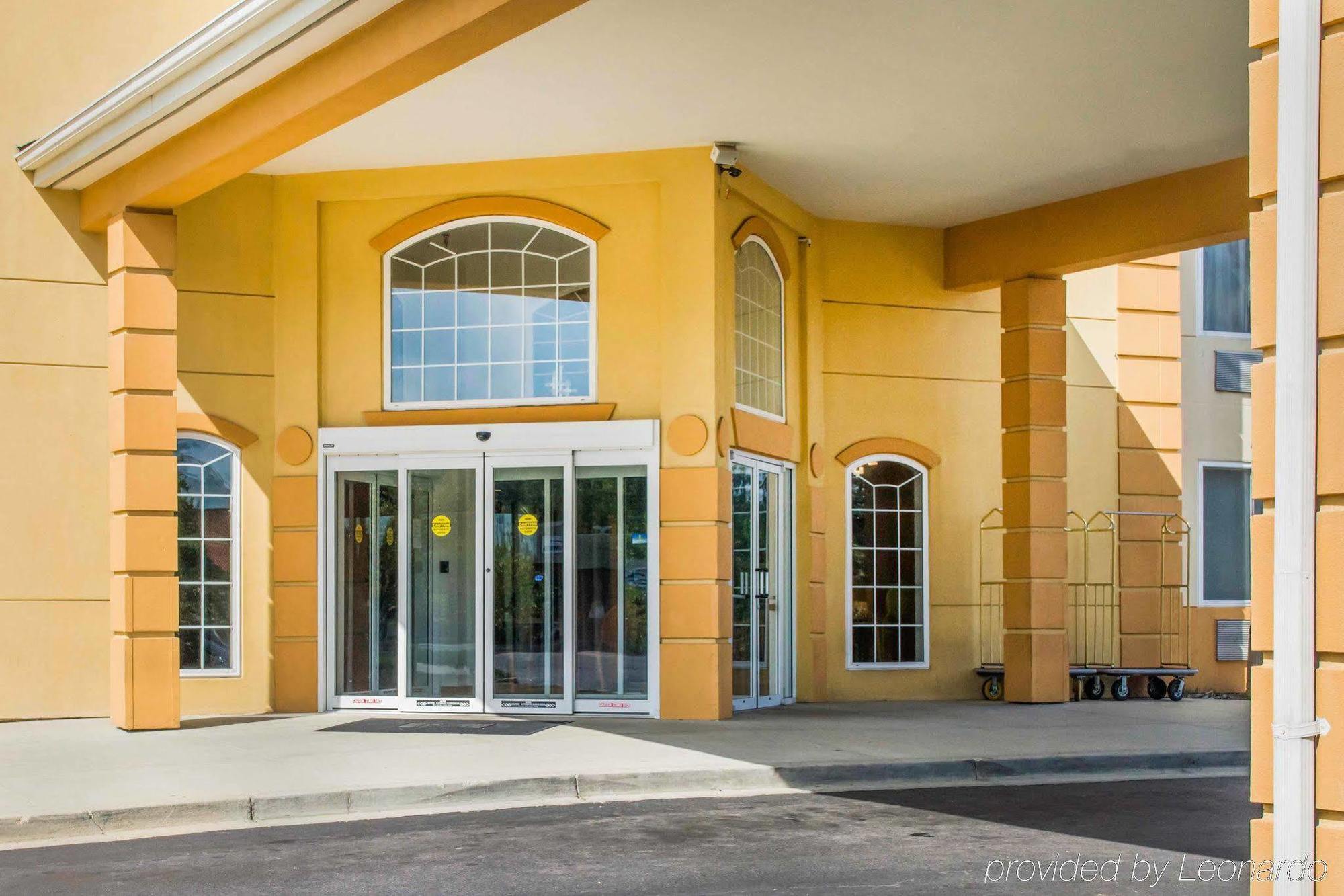 Quality Suites Waldorf Exterior foto